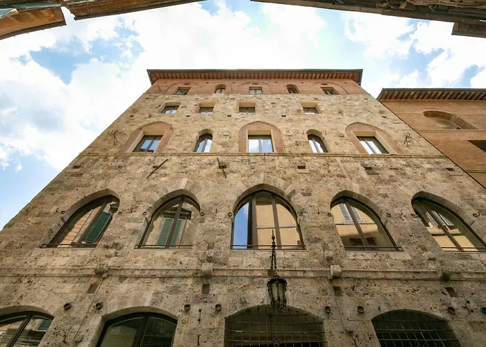 Palazzo Rinuccini - Cecco Daire